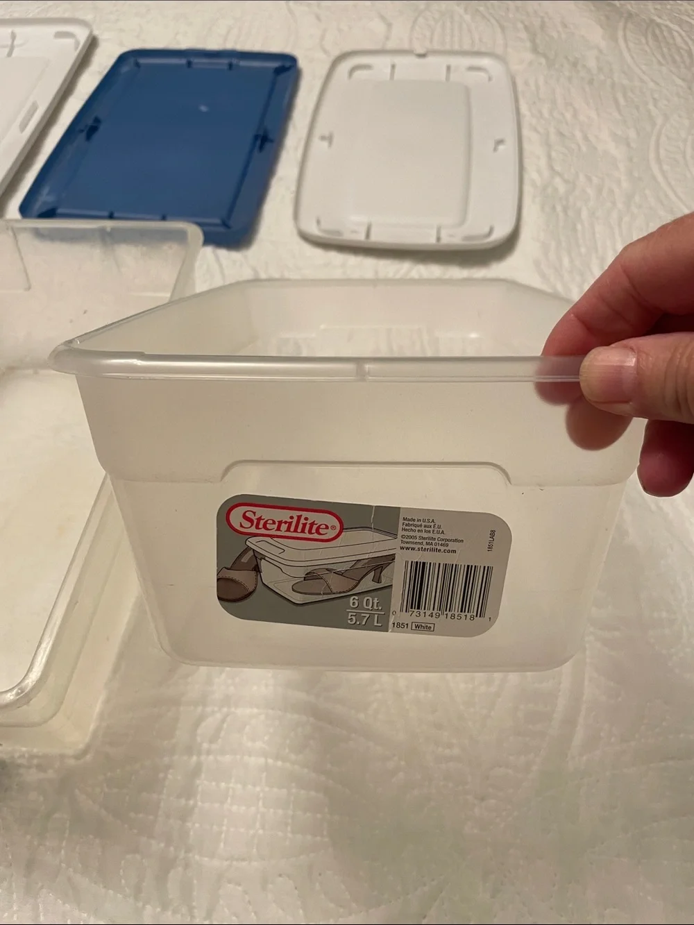 Set of 4 STERILITE Plastic Storage Containers or Bins with Lids Lightly Used